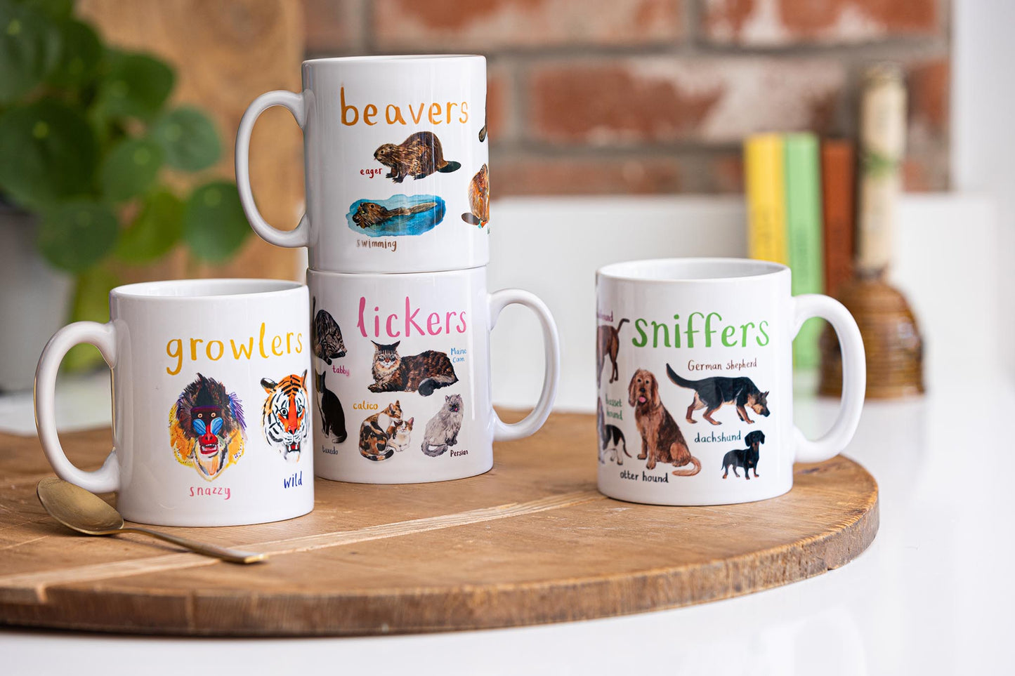 Set of 4 Ceramic Animal Mugs - Beavers, Growlers, Lickers and Sniffers